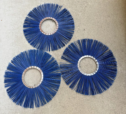 Bobcat 6648797 poly wafer - (3),